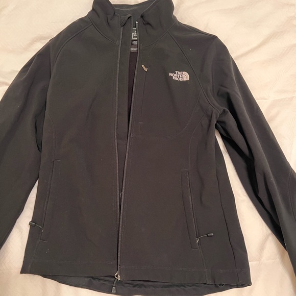 The North Face Jacket TNF Apex (Women’s) - Picture 3 of 7